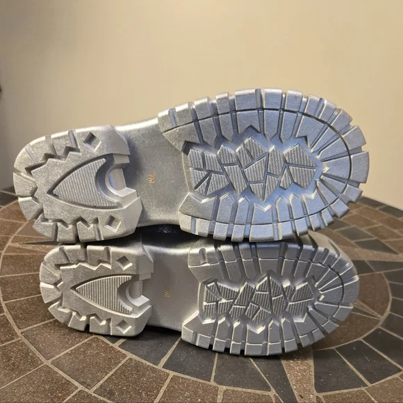 NIB Club Exx Dolls Kill Holographic Ice Breaker Platform Boots - Picture 7 of 12